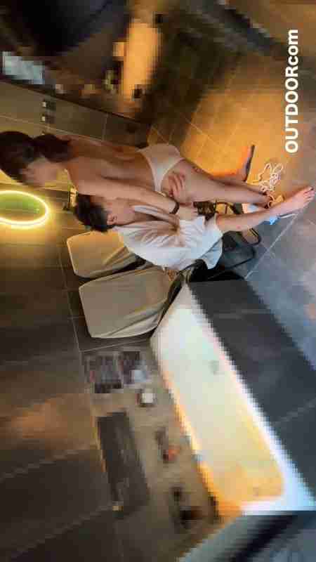 [UNCENSORED-LEAK] FC2-PPV-4791889 [Private Sauna] A slender gal squirts in the sauna. I don't stop thrusting even when she tells me to wait.
