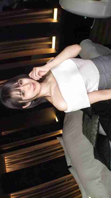 [UNCENSORED-LEAK] SIRO-5385 [A beautiful slender beauty with a beautiful collarbone that will take your heart racing][The erotic gap of a real underground idol][A blowjob service that takes it all the way to the back with her small mouth] Idols are played