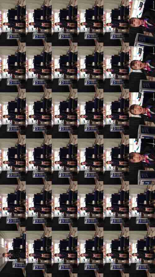 [UNCENSORED-LEAK] SVVRT-073 Amateur Variety: Her dildo-soaked pussy is completely visible through a see-through wall! A flight attendant with beautiful legs takes on the challenge of using an extra-thick dildo on her way back from a flight! Her lewd hip m